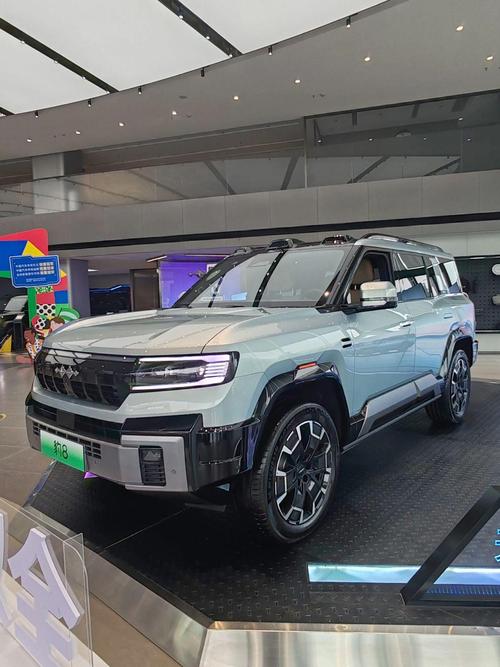 东莞241比亚迪方程豹硬派越野的爆款，英菲尼迪35周年与你共成长